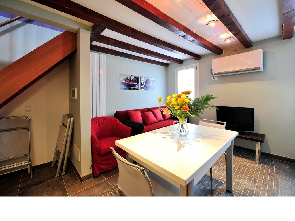La Vida - Faville Apartment