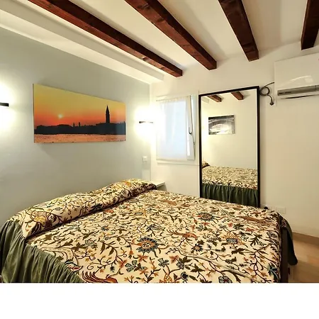 Palace La Vida Apartments By Wonderful Italy Venice Exterior photo