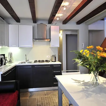 Palace La Vida Apartments By Wonderful Italy Venice Exterior photo